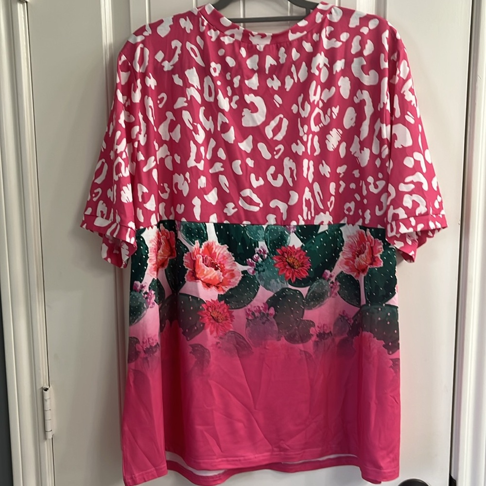 Southern stitch Pink and Green Floral Print Top - Picture 3 of 3